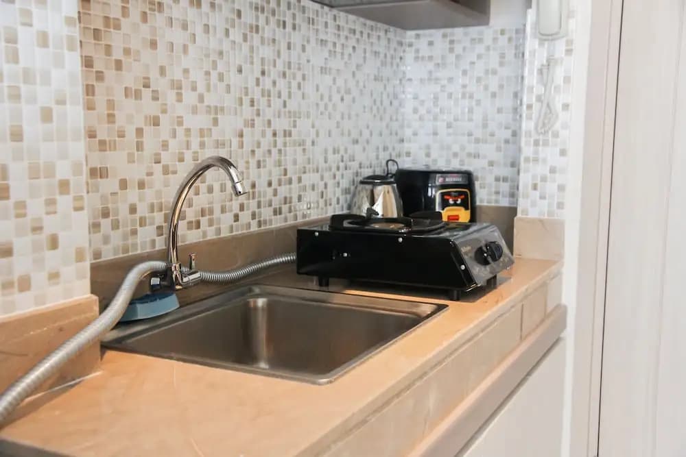 Cozy Studio Apartment at Elpis Residence - photo 15