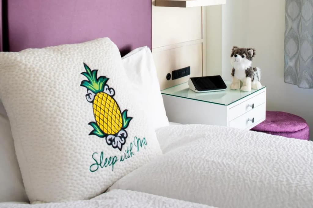 Staypineapple, An Artful Hotel, Midtown - photo 46