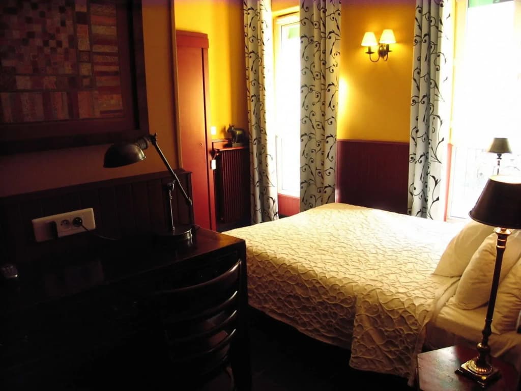 The Walled off Hotel Paris - photo 22