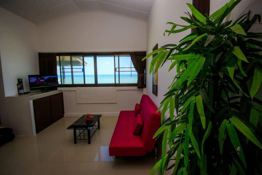 Trash and Glam Beach Lounge - photo 12