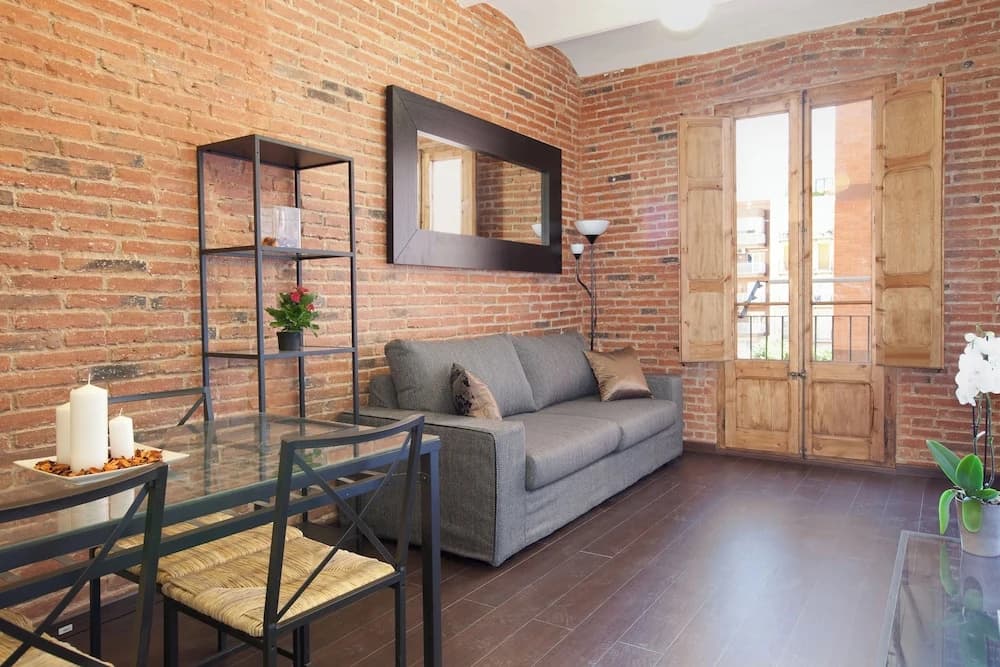 Central Apartment in Eixample - photo 4