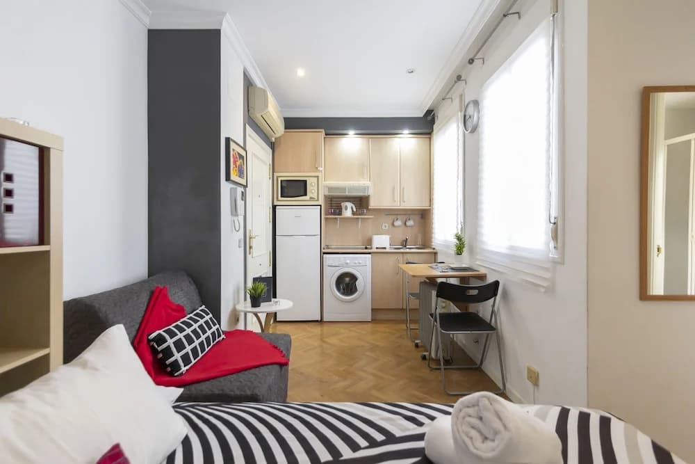 Dobo Homes Delicias Apartment I - photo 6