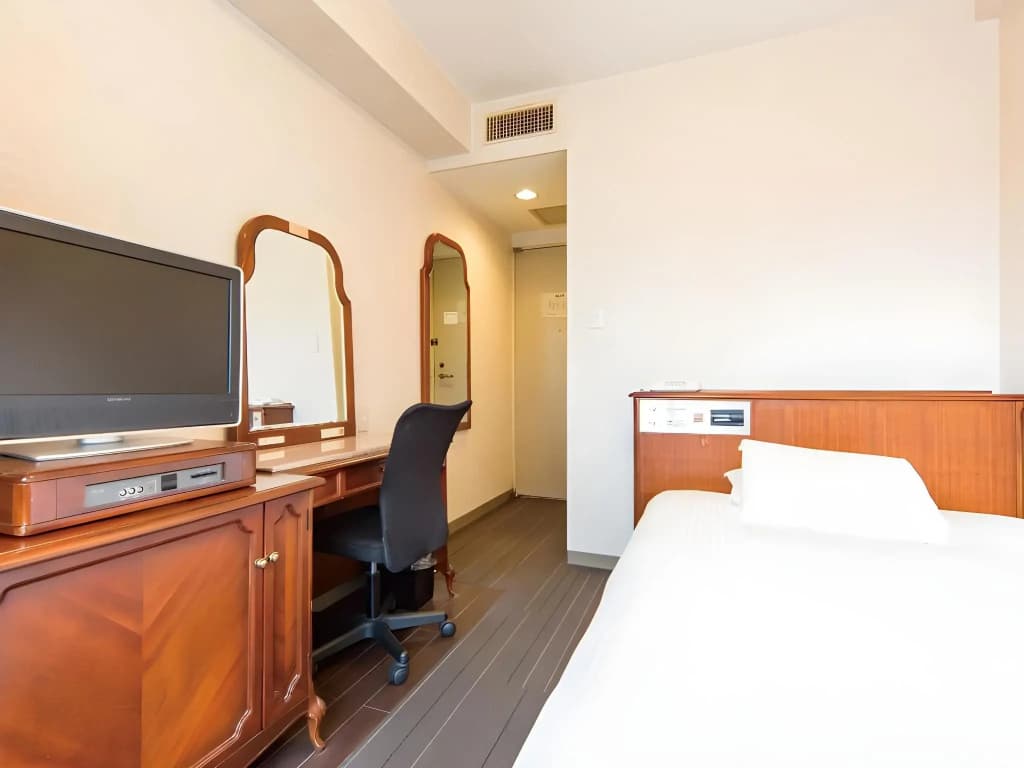 Hotel Claiton Shin-Osaka - photo 28