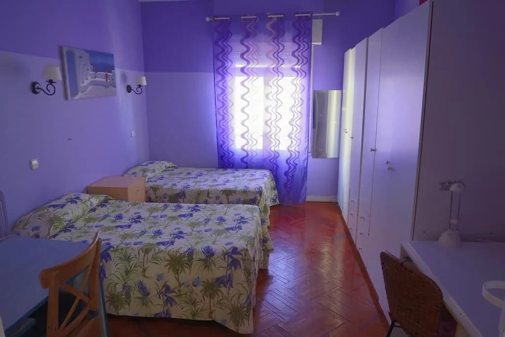 Hostal Arrate - photo 2