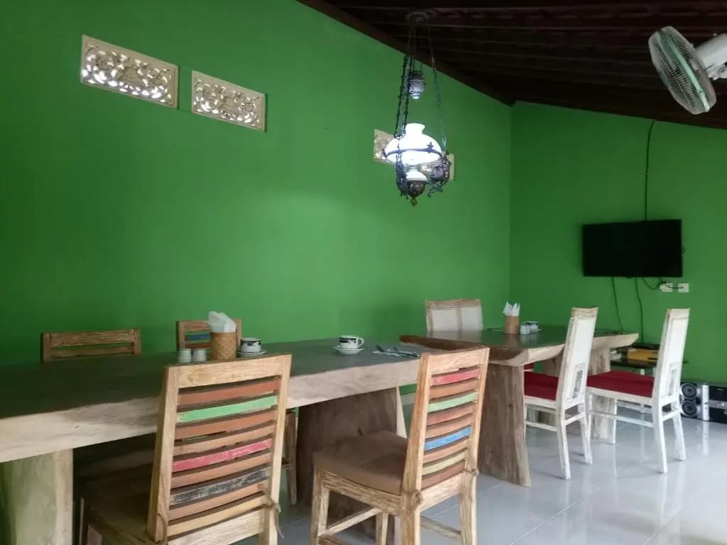 Buyan Homestay - photo 1