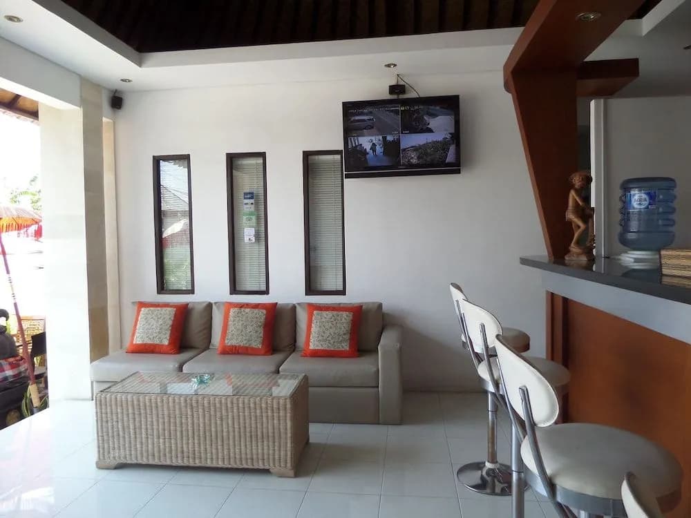 TL Guesthouse - photo 12