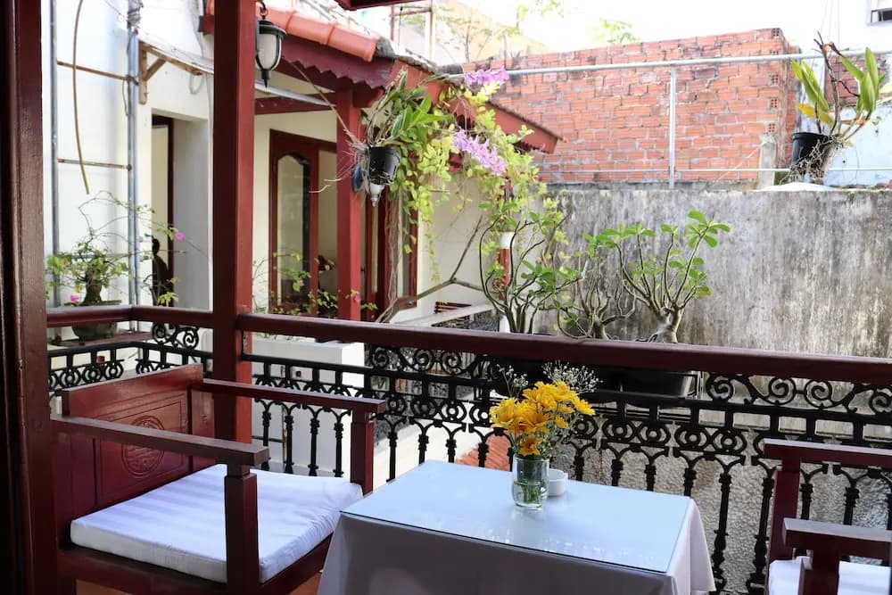 Nhi Trung Hotel - photo 12