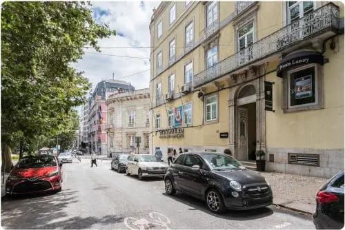 Charming central sunny penthouse - main photo