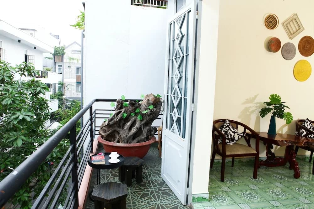PT House - photo 9