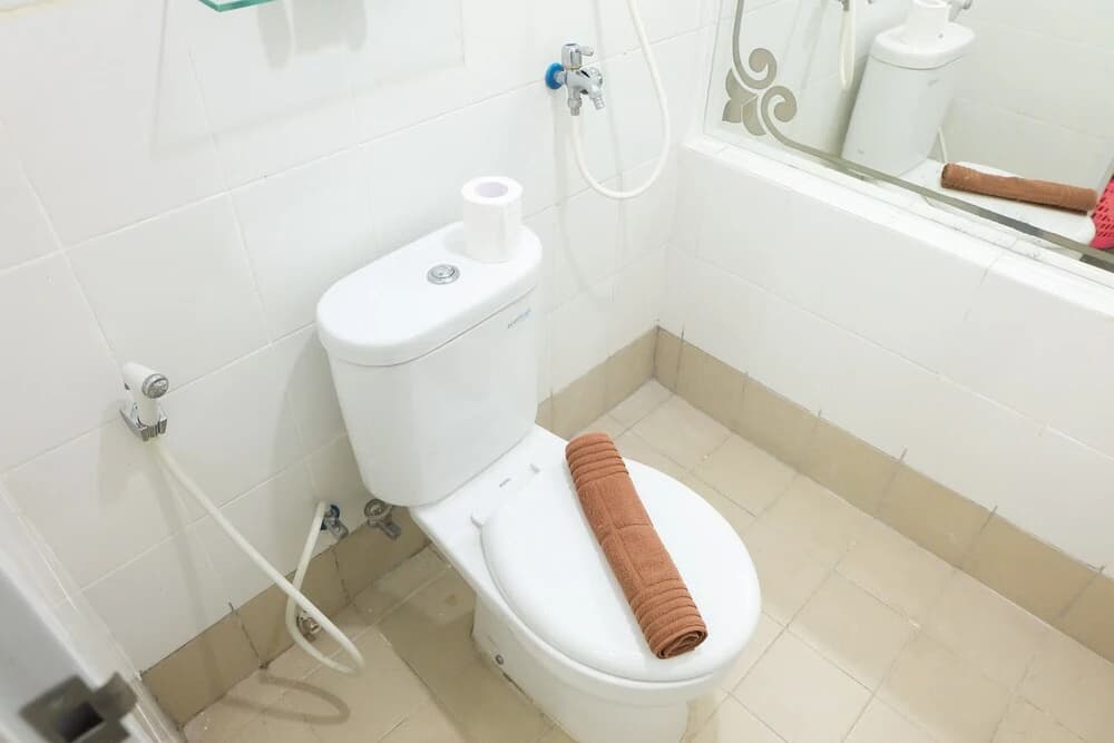 2BR for 5 Pax Bassura Apartment Next to Mall - photo 6