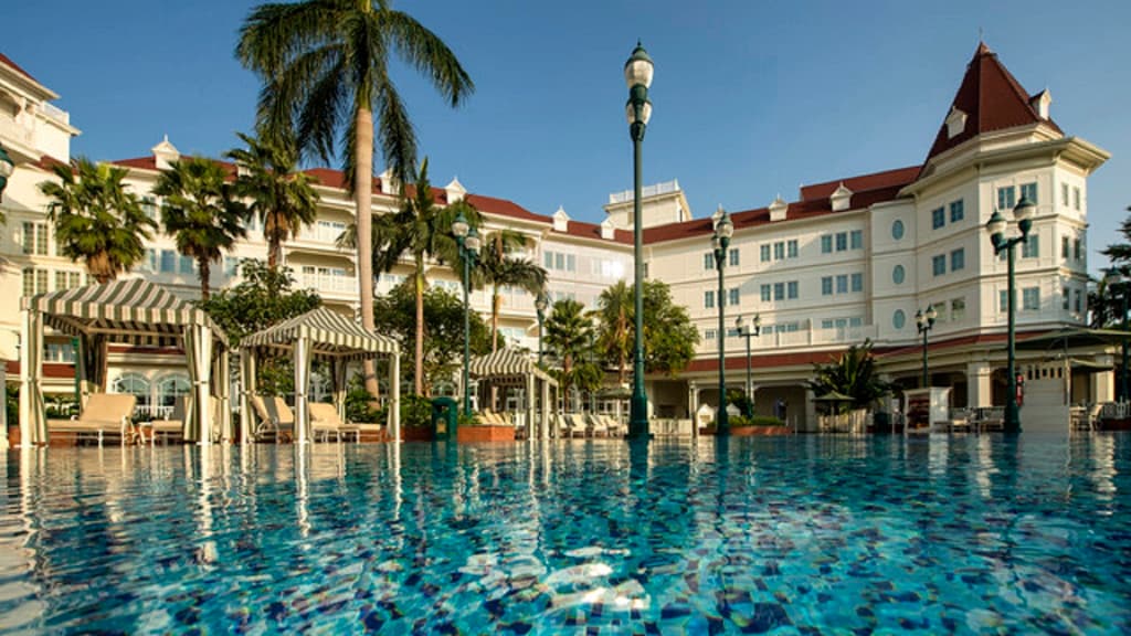 Hong Kong Disneyland Hotel - photo 30