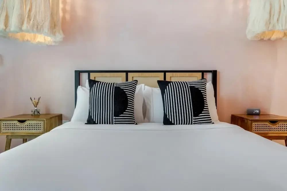 Artisan Studio- Breakfast Nook by Design District - photo 4