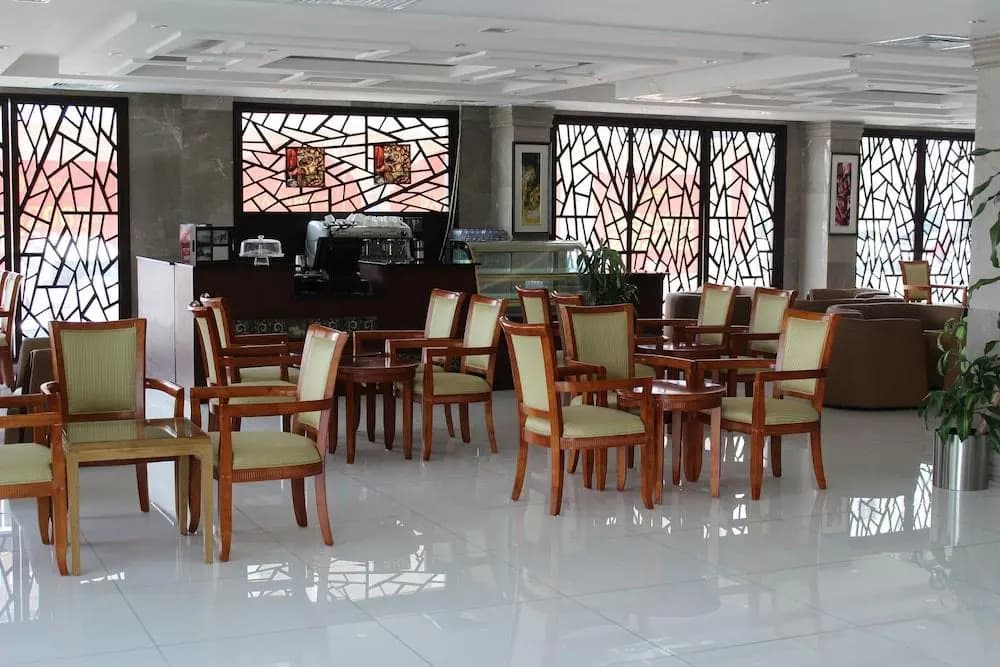 City Center Hotel - photo 26