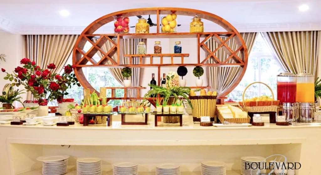 Boulevard Hotel - photo 26
