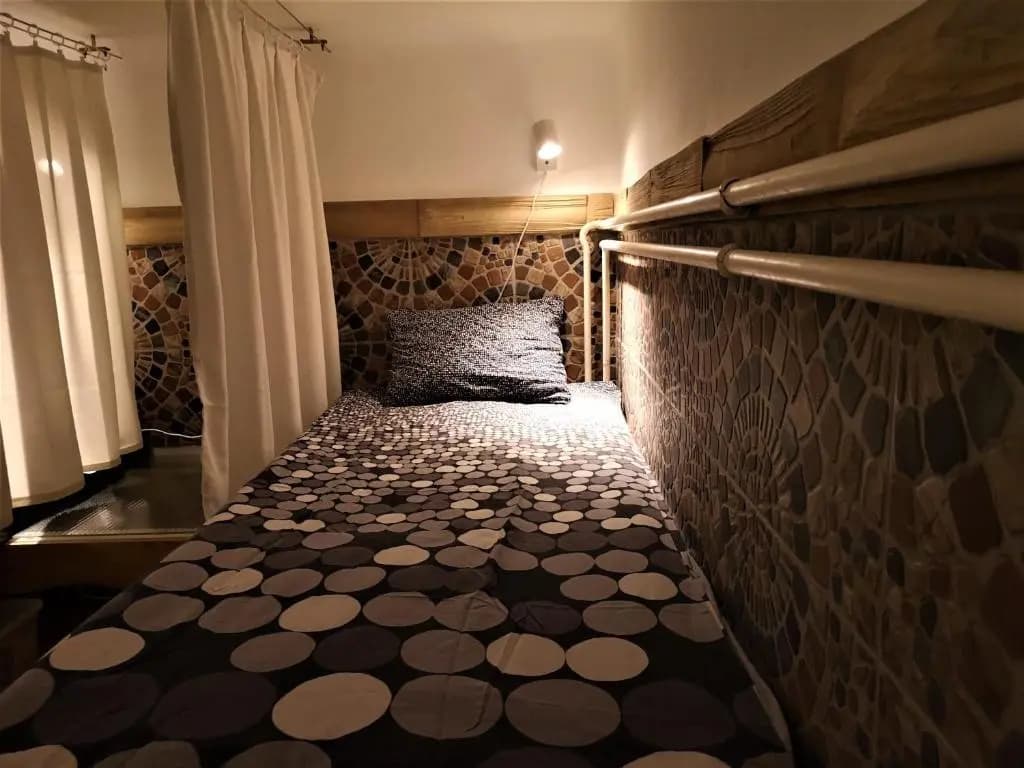 Locomotive Light Hostel  Apartments - photo 4