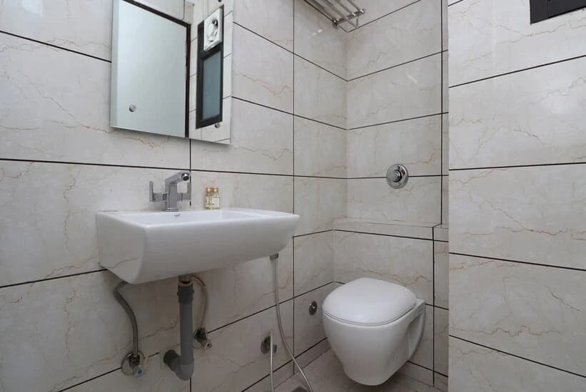 Hotel Mount Hill - photo 13