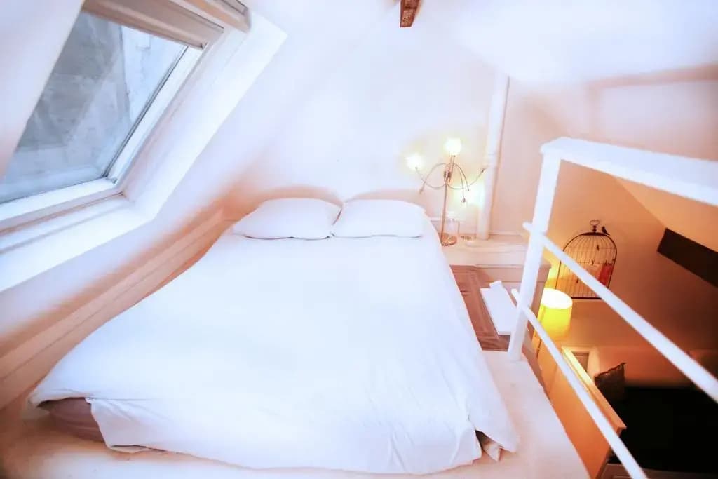 Lovely Marais Sudio with Mezzanine (94) - photo 6