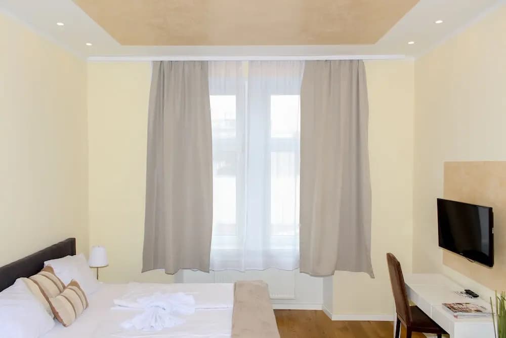 Christiano Apartments - photo 5