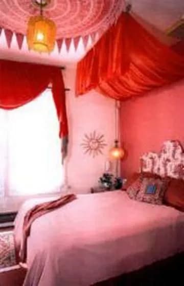 Red Victorian Inn - photo 1