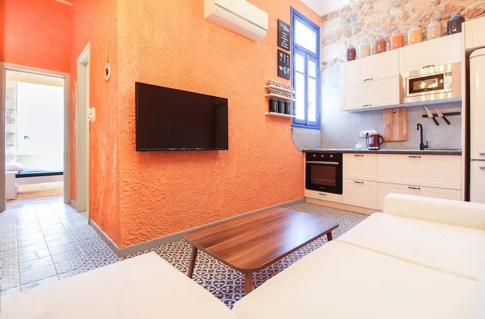 Modern Apartment With Roof Terrace in Athens - photo 16