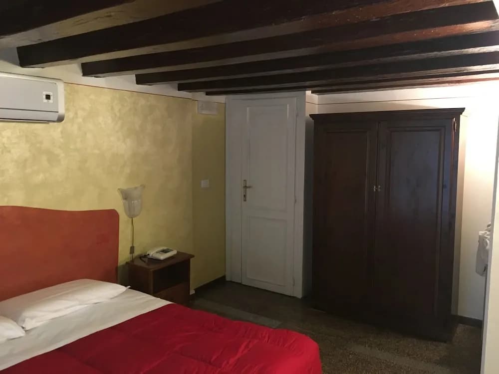 Al Palazzo Lion Morosini - photo 4