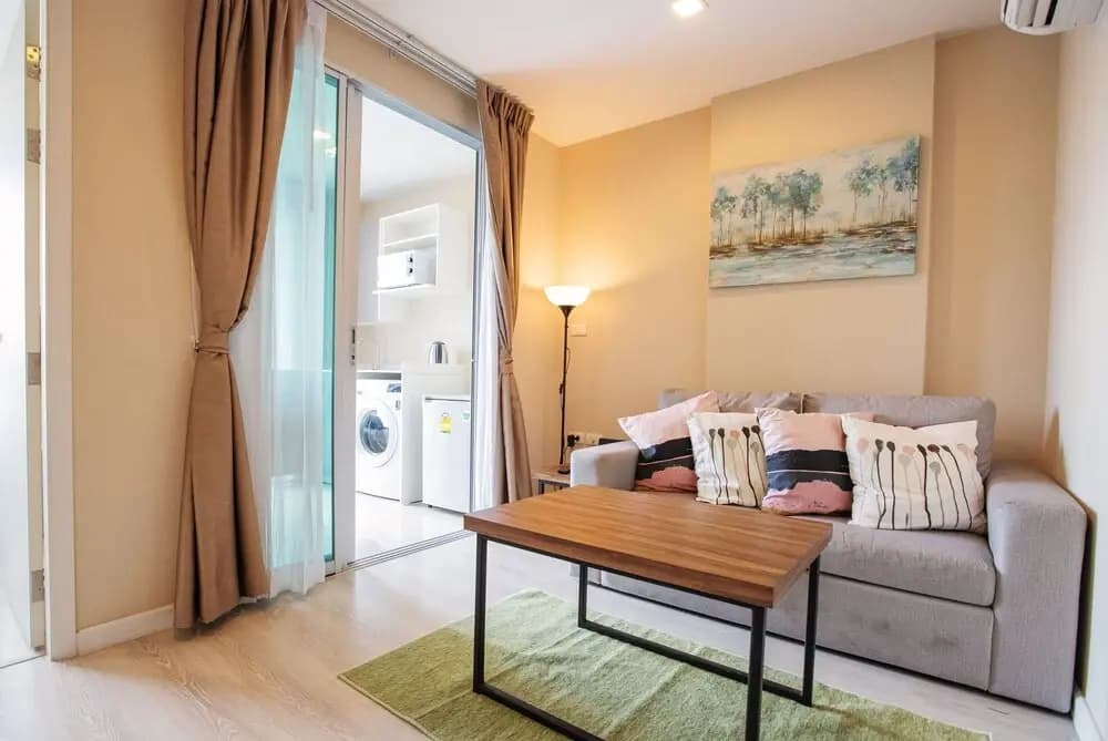 Near BK University Quiet Condo in Rama4 bkb135 - photo 1