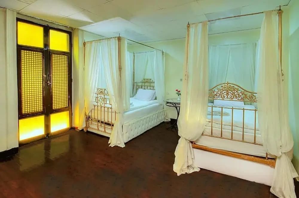 Kings Palace - Hostel - photo 8
