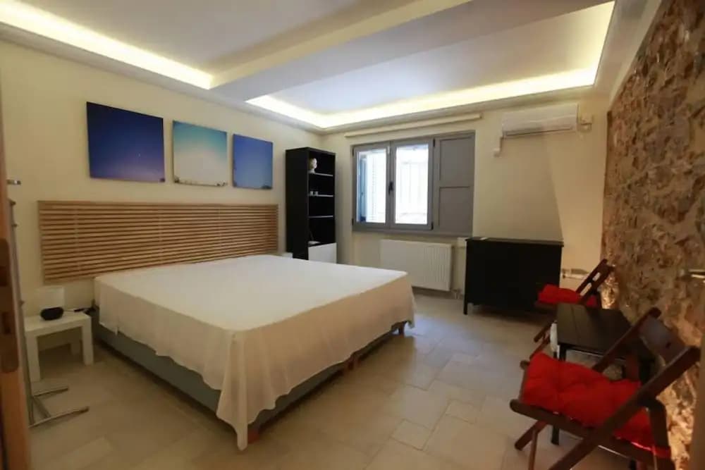 Elegant Studio at the Acropolis Hills - photo 3