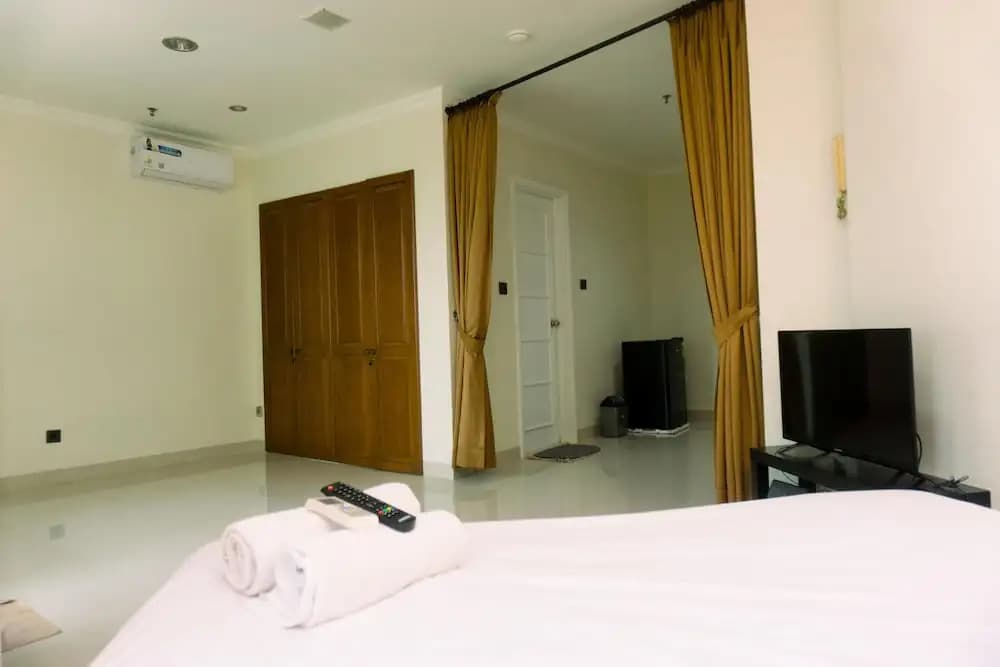 Luxury Studio At Semanggi Apartment - photo 3