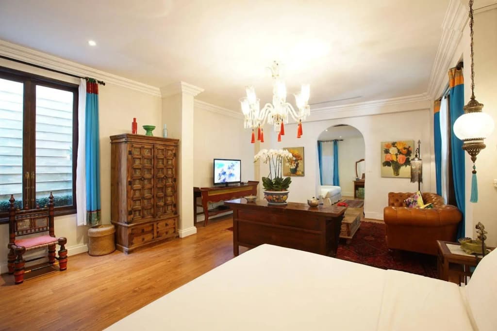 At Niman Conceptual Home - photo 12