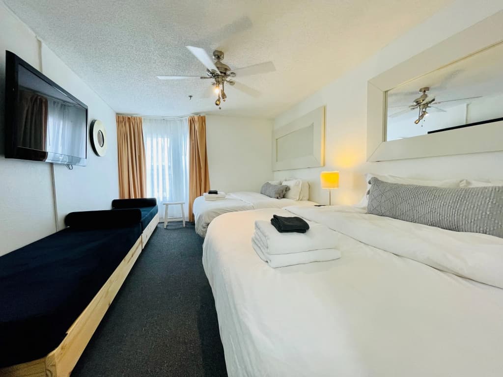 2 Room Celebration Disney Poolside Spa-golf Condo - photo 3