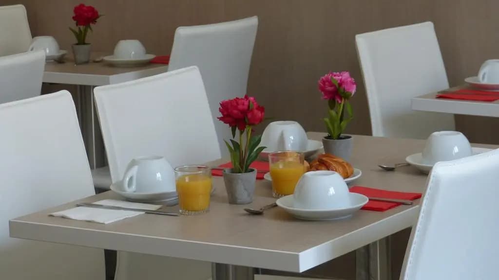 Hôtel Helvétique - photo 14