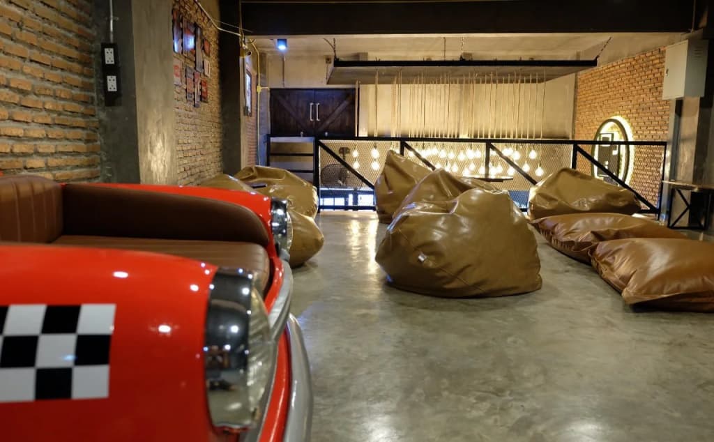 Sleepover Hostel Bangkok - photo 9