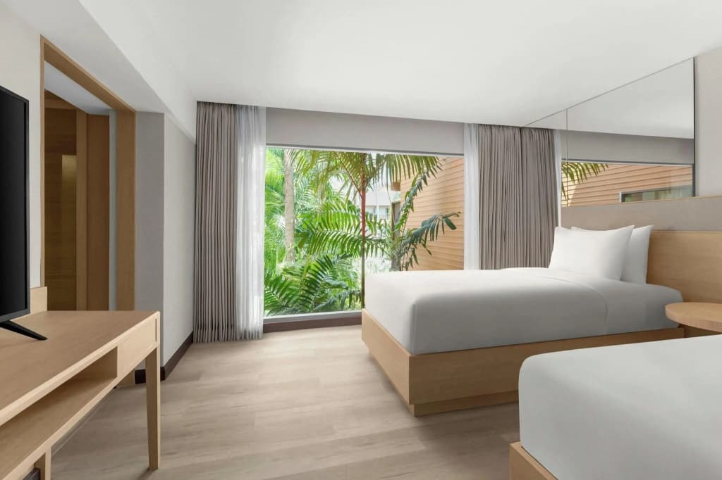 Courtyard by Marriott Phuket, Patong Beach Resort - photo 5