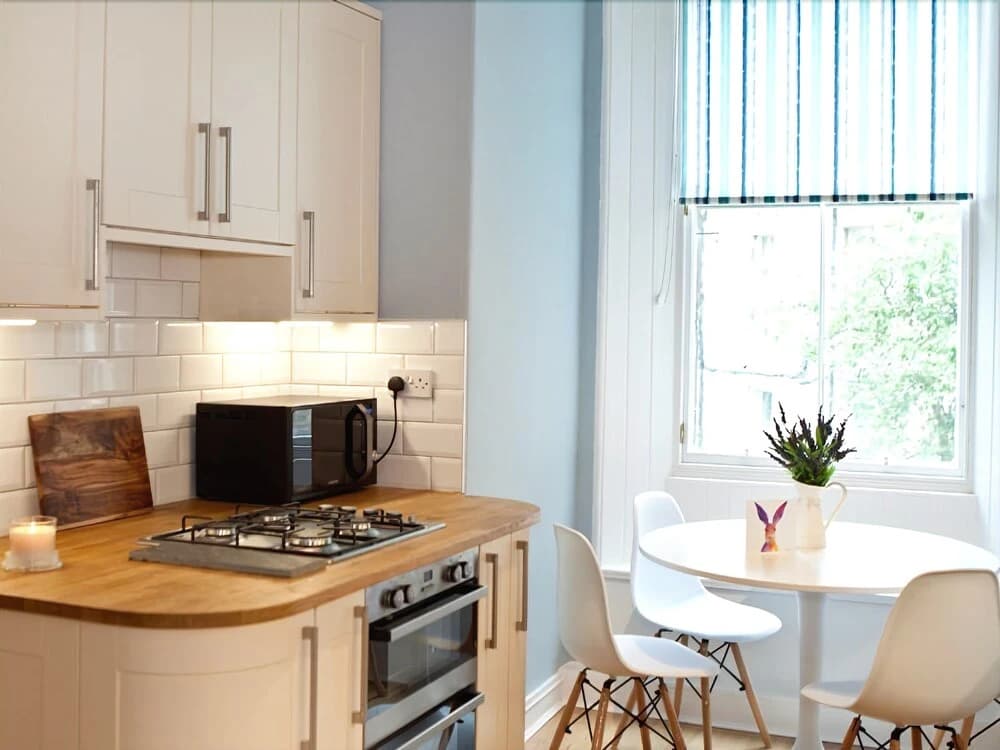 Edinburgh Serviced Apartment - photo 14