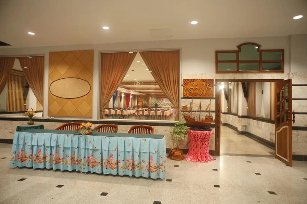 Boonsiam Hotel - photo 9