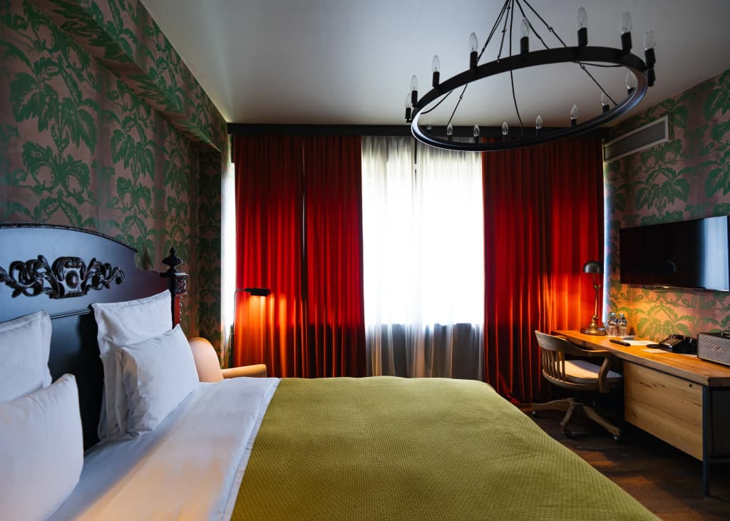Lucky Hotel - photo 3