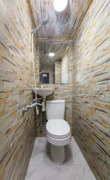 Kingly Hotel - photo 7