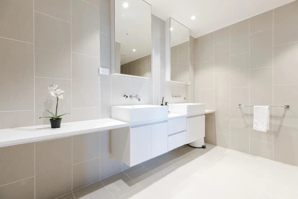 Super Spacious City View Apartments - photo 10