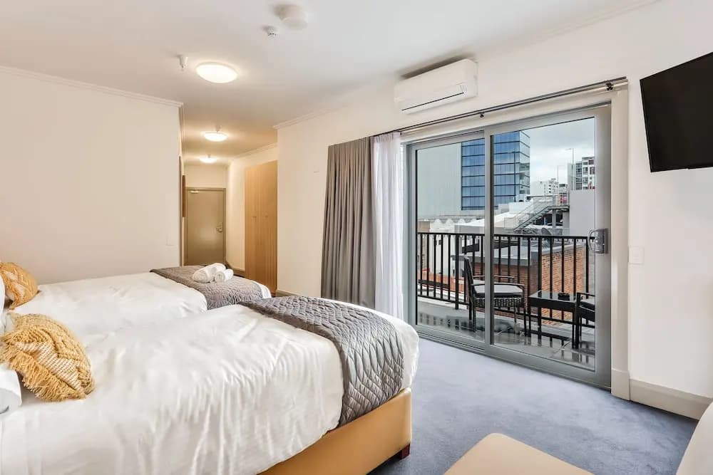 Meridian Hotel - photo 3