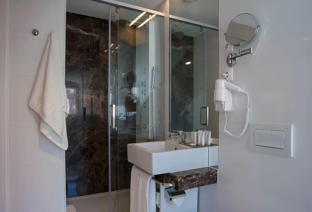 The 7 Hotel - photo 10