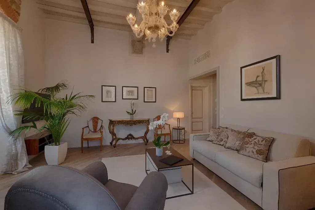 Donati Luxury Tower Suites - photo 12