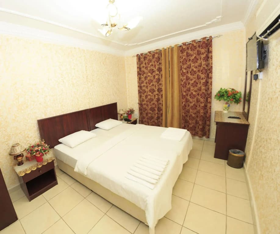 Gulf Hotel Apartment - photo 2