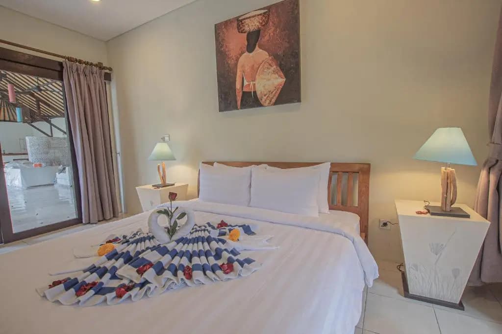 Theo Villa - 2 bedroom - main photo