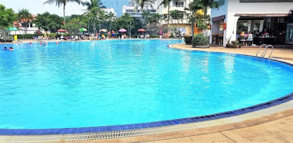 View Talay 1B Pattaya Popular Complex Large Pool Modern Studio Apartment - photo 5