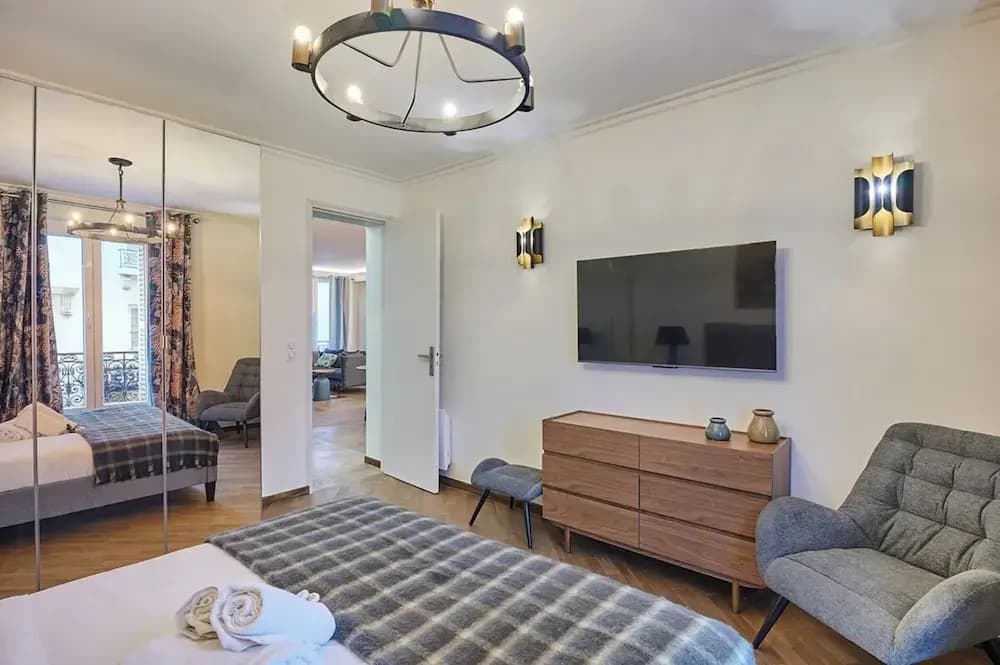 Sublime Apartment in the Heart of the Marais - photo 7