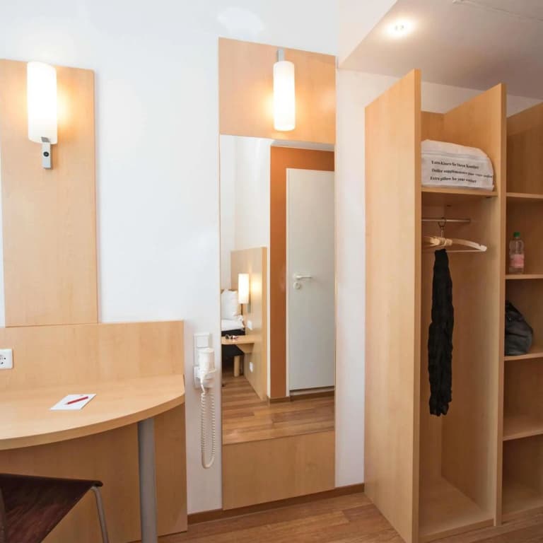 ibis Berlin City Süd - photo 33