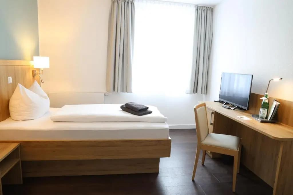 Businesshotel Berlin - photo 6