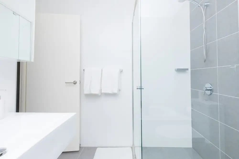 Boutique Modern Home - photo 7