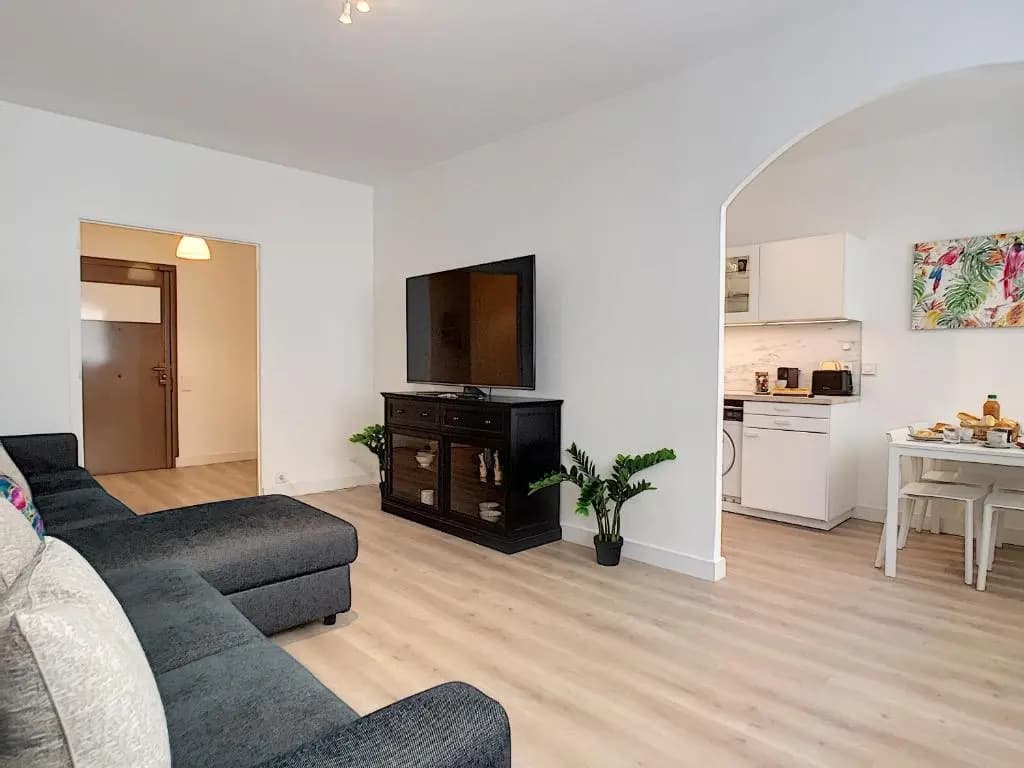Nestor&Jeeves - BEETHOVEN - Central - Residential area - photo 2